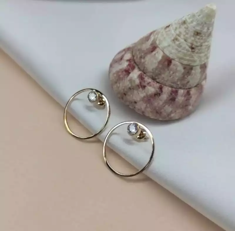 Серьги-гвоздики с фианитами из золота 585 пробы арт.C405